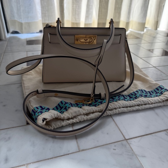 Lee Radziwill Petite leather handbag - Picture 4 of 4